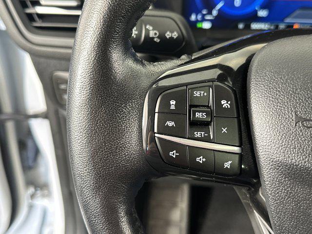Photo of 2021 Star White Metallic Tri-Coat Ford Escape
