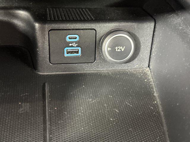 Photo of 2021 Star White Metallic Tri-Coat Ford Escape