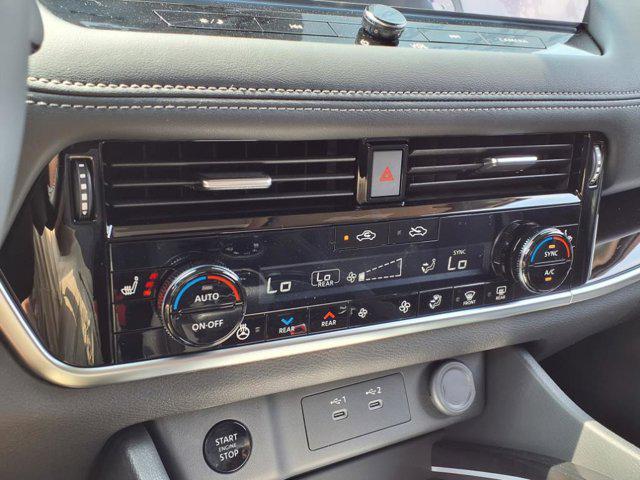 Photo of 2025 Gun Metallic Nissan Rogue