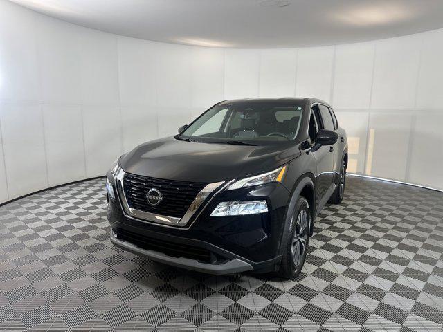 Photo of 2022 Super Black Nissan Rogue