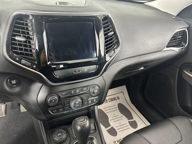 Photo of 2022 Hydro Blue Pearlcoat Jeep Cherokee