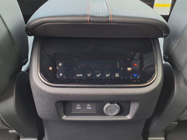 Photo of 2025 Super Black Nissan Armada