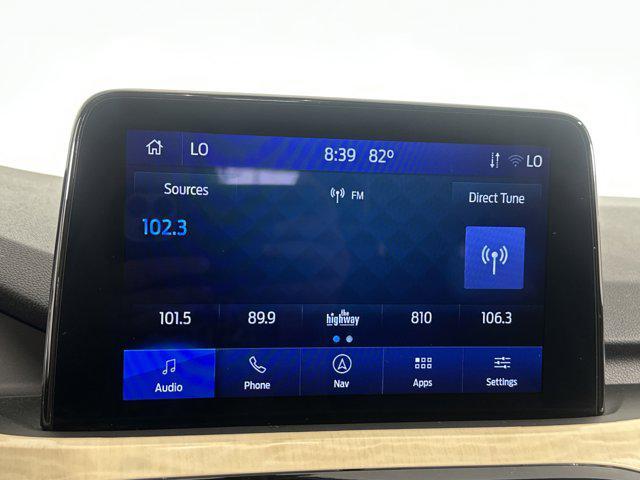 Photo of 2022 Star White Metallic Tri-Coat Ford Escape
