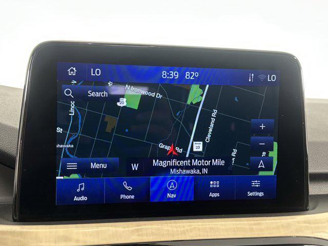 Photo of 2022 Star White Metallic Tri-Coat Ford Escape