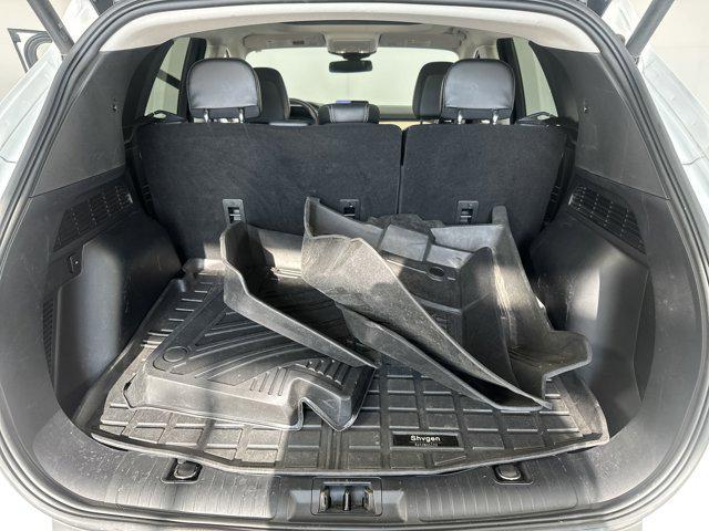 Photo of 2022 Star White Metallic Tri-Coat Ford Escape