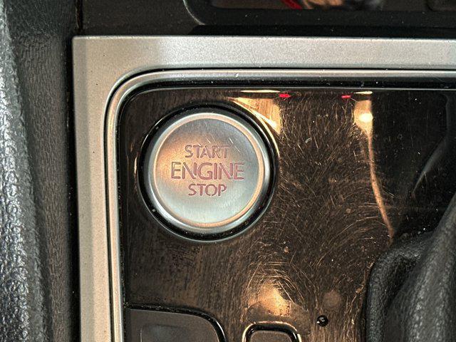 Photo of 2019 Tourmaline Blue Metallic Volkswagen Passat