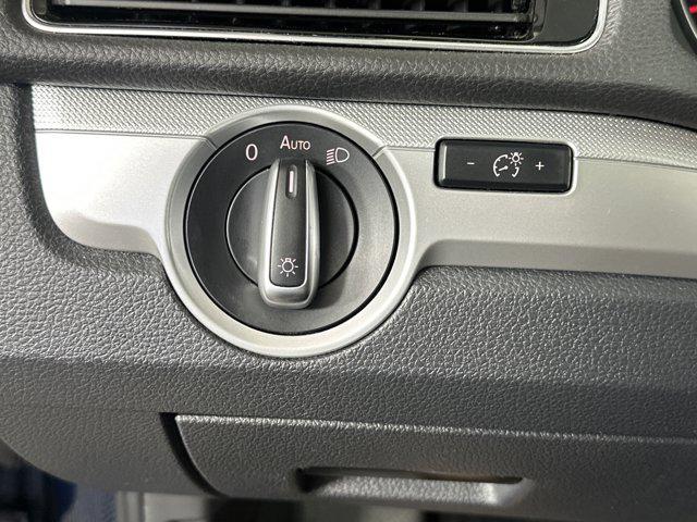 Photo of 2019 Tourmaline Blue Metallic Volkswagen Passat