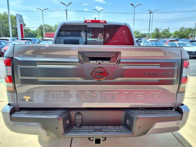 Photo of 2025 Boulder Gray Pearl Nissan Frontier