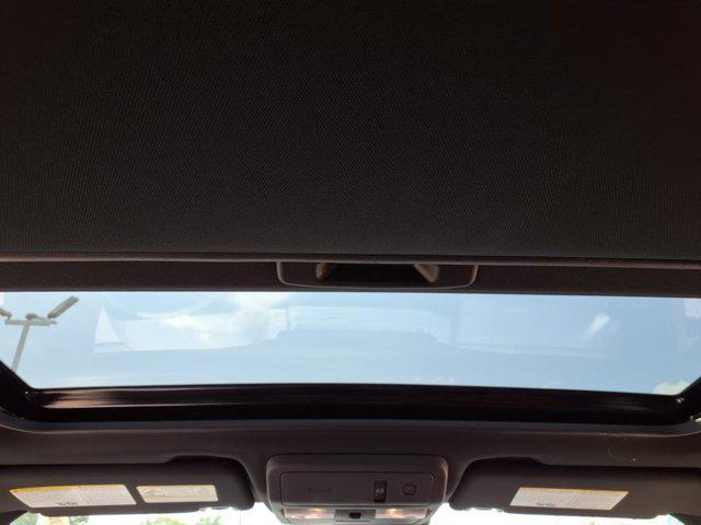 Photo of 2025 Boulder Gray Pearl Nissan Frontier