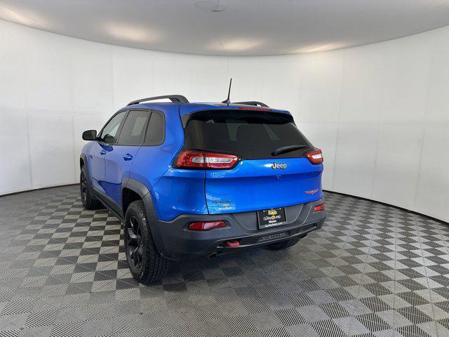 Photo of 2017 Hydro Blue Pearlcoat Jeep Cherokee