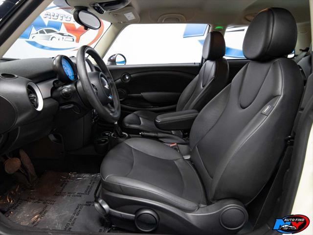 Photo of 2013 Pepper White MINI Hardtop