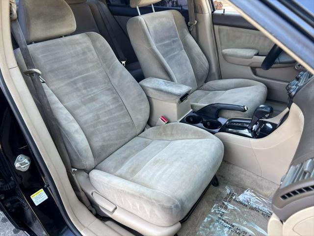 Photo of 2006 Nighthawk Black Pearl Honda Accord