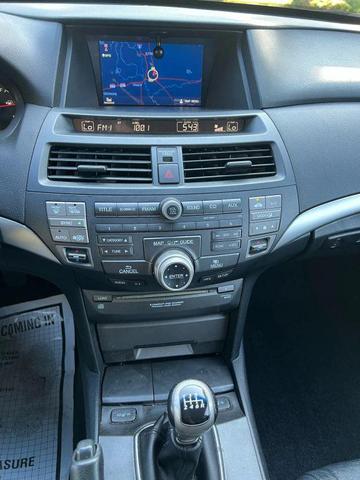 Photo of 2010 Crystal Black Pearl Honda Accord