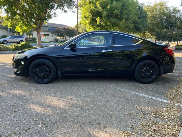 Photo of 2010 Crystal Black Pearl Honda Accord