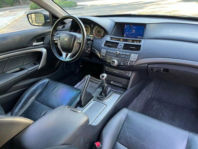Photo of 2010 Crystal Black Pearl Honda Accord