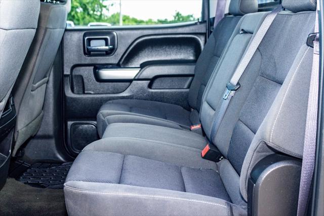 Photo of 2017 Silver Ice Metallic Chevrolet Silverado 1500