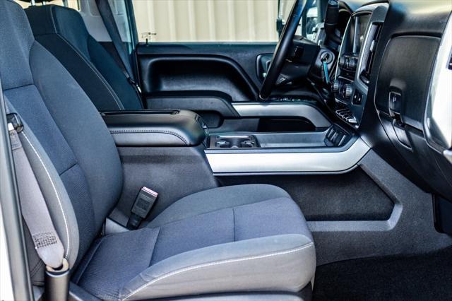 Photo of 2017 Silver Ice Metallic Chevrolet Silverado 1500