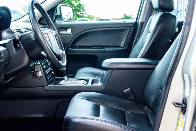 Photo of 2006 Silver Mercury Montego