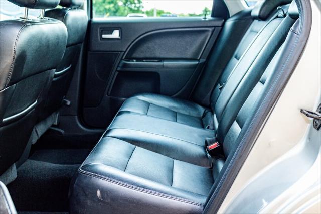 Photo of 2006 Silver Mercury Montego