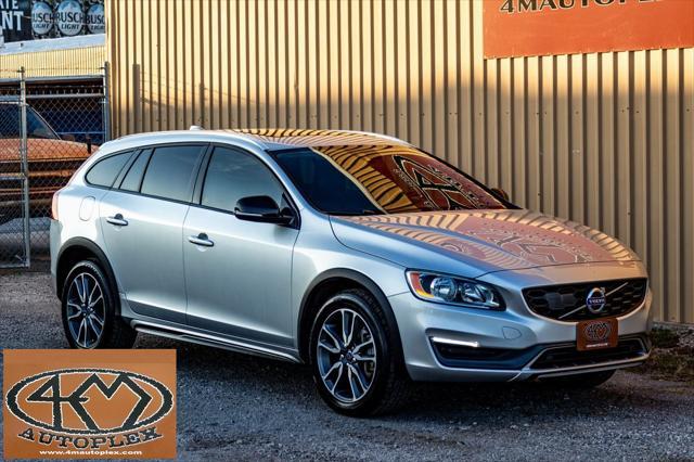 2016 Volvo V60 Cross Country