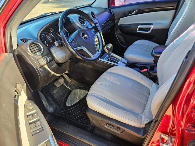 Photo of 2013 Red Chevrolet Captiva Sport