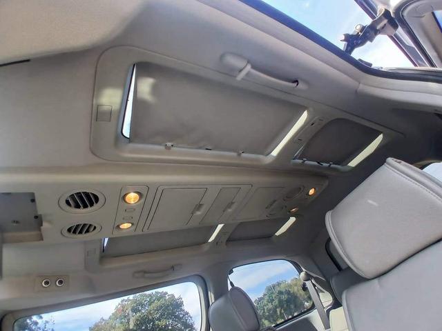 Photo of 2006 Gray Nissan Quest