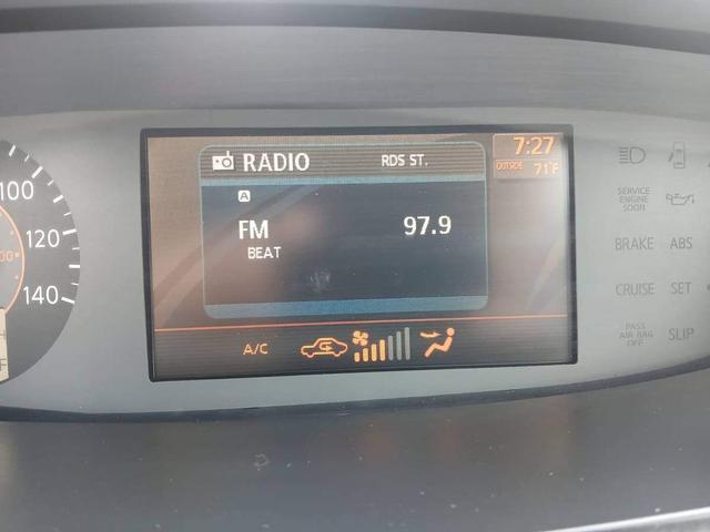 Photo of 2006 Gray Nissan Quest
