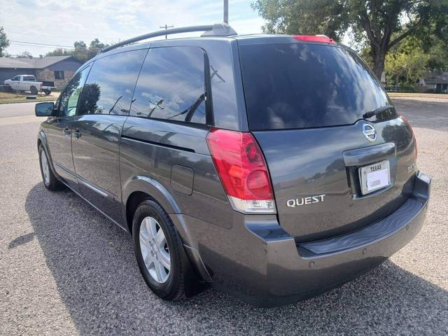 Photo of 2006 Gray Nissan Quest