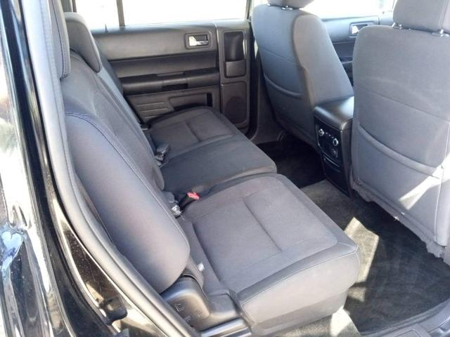 Photo of 2016 black Ford Flex