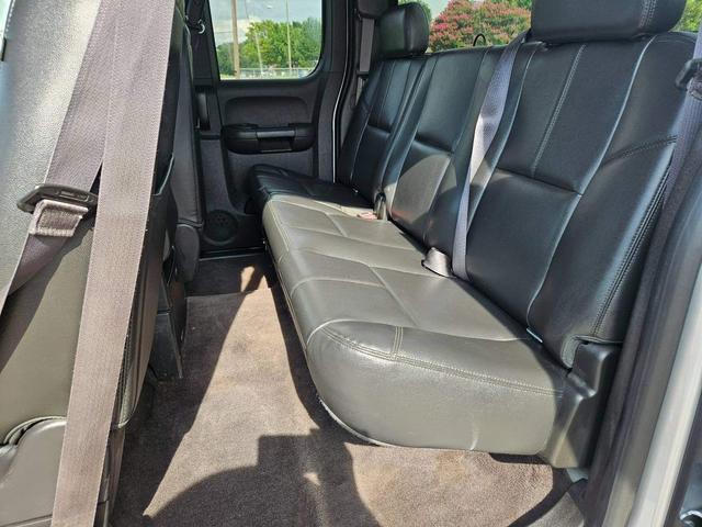 Photo of 2013 silver GMC Sierra 1500