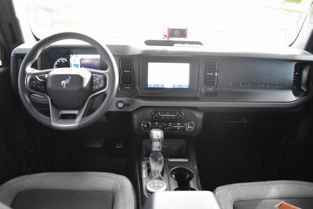 Photo of 2022 OXFORD WHITE Ford Bronco