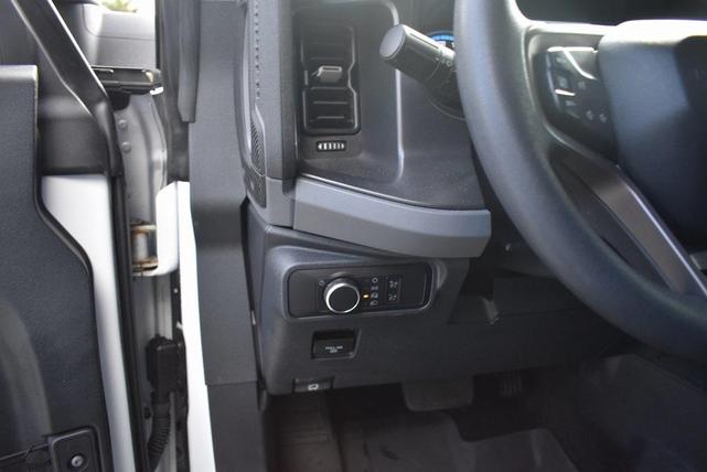 Photo of 2022 OXFORD WHITE Ford Bronco