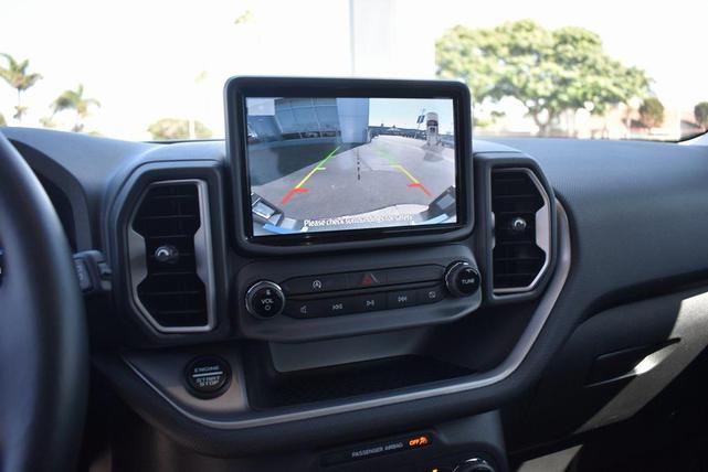 Photo of 2022 OXFORD WHITE Ford Bronco Sport