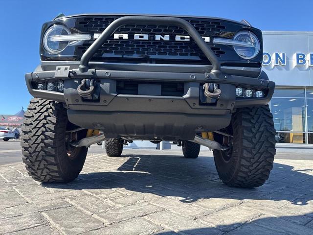 Photo of 2022 CARBONIZED GRAY METALLIC Ford Bronco