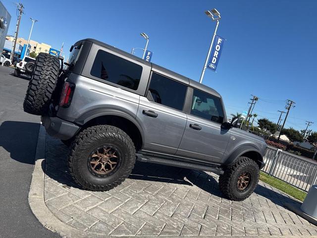 Photo of 2022 CARBONIZED GRAY METALLIC Ford Bronco