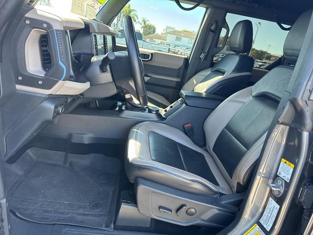 Photo of 2022 CARBONIZED GRAY METALLIC Ford Bronco