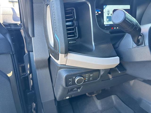 Photo of 2022 CARBONIZED GRAY METALLIC Ford Bronco