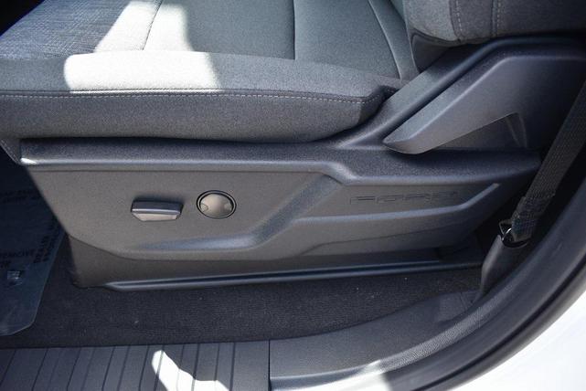 Photo of 2025 OXFORD WHITE Ford F-250