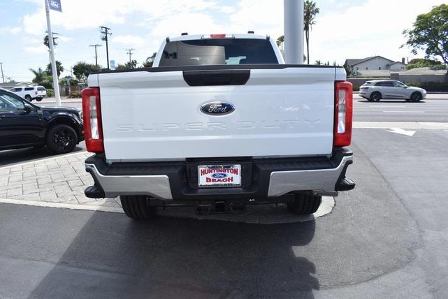 Photo of 2025 OXFORD WHITE Ford F-250
