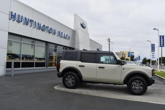 Photo of 2025 DESERT SAND Ford Bronco