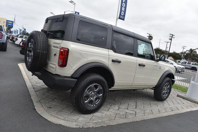 Photo of 2025 DESERT SAND Ford Bronco