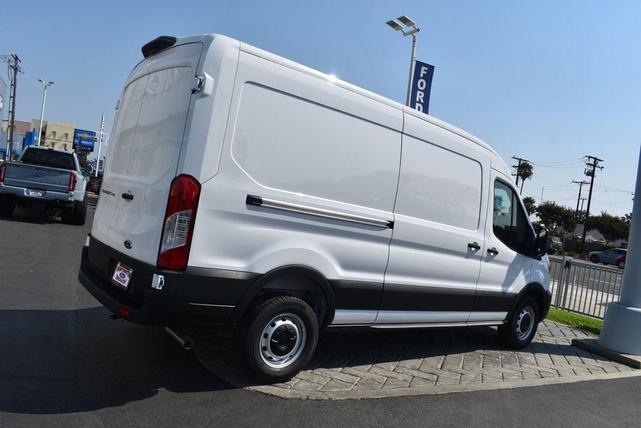 Photo of 2025 OXFORD WHITE Ford Transit-250