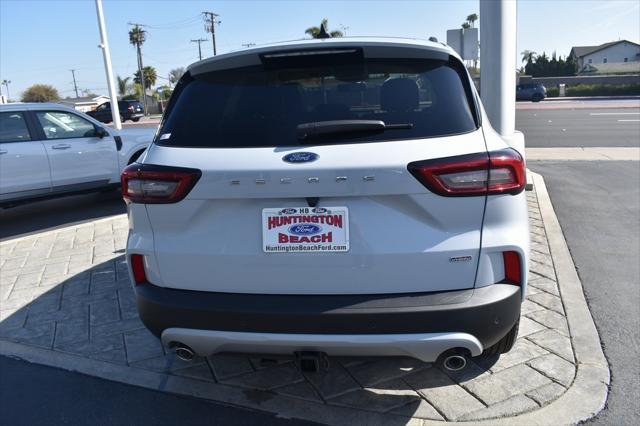 Photo of 2025 Space Silver Metallic Ford Escape PHEV