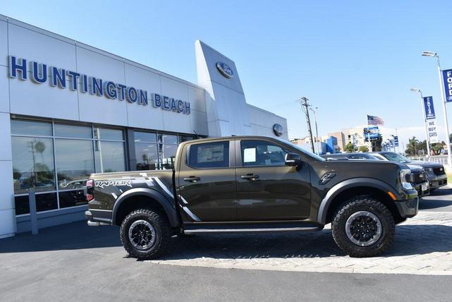 Photo of 2025 SHELTER GREEN METALLIC Ford Ranger