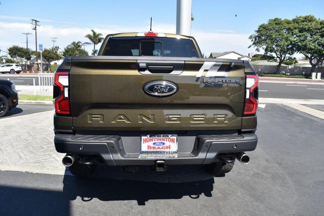 Photo of 2025 SHELTER GREEN METALLIC Ford Ranger