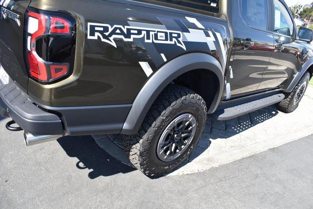 Photo of 2025 SHELTER GREEN METALLIC Ford Ranger