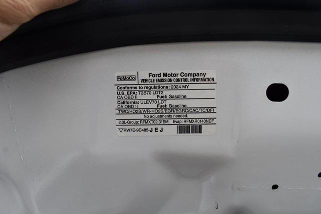 Photo of 2024 OXFORD WHITE Ford Bronco