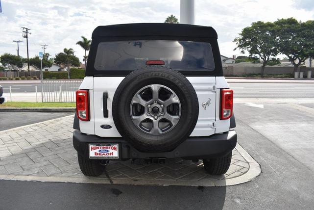 Photo of 2024 OXFORD WHITE Ford Bronco