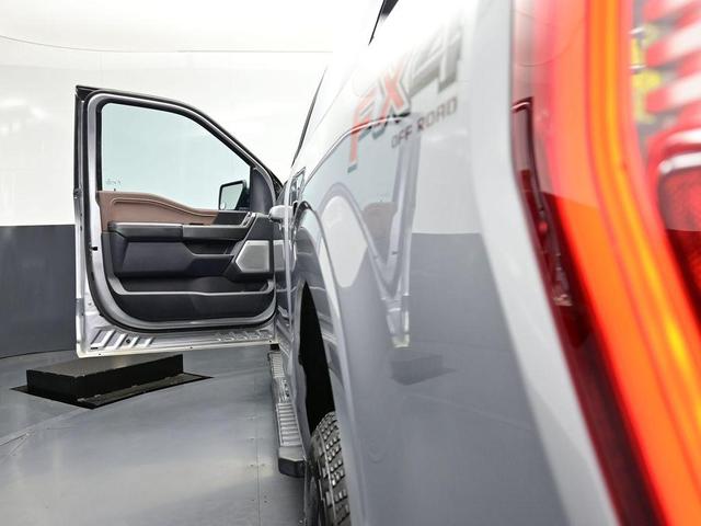 Photo of 2022 Iconic Silver Metallic Ford F-150