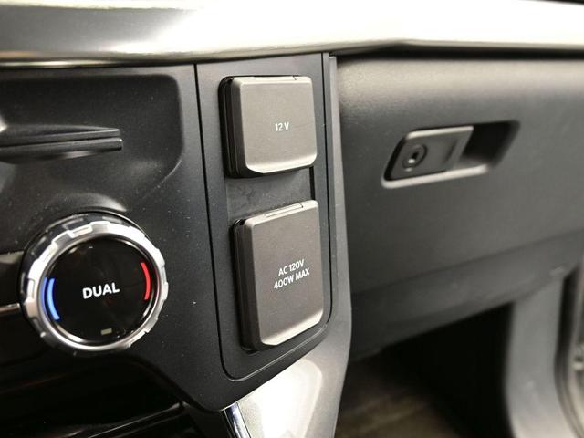 Photo of 2022 Iconic Silver Metallic Ford F-150